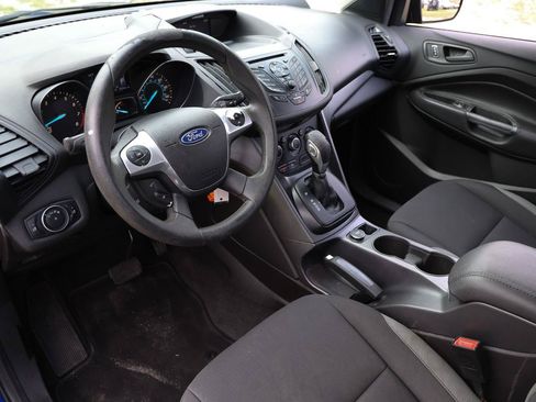 Used 2016 Ford Escape S FWD image 4