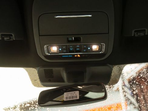 Used 2026 Ford F450 Platinum w/ FX4 Off-Road Package image 18