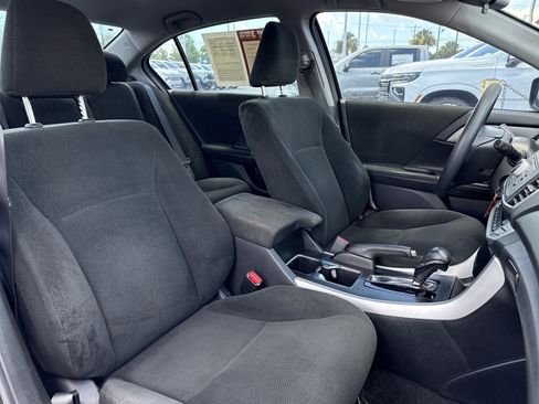 Used 2013 Honda Accord LX image 30