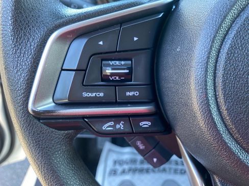 Used 2022 Subaru Crosstrek 2.0i image 16