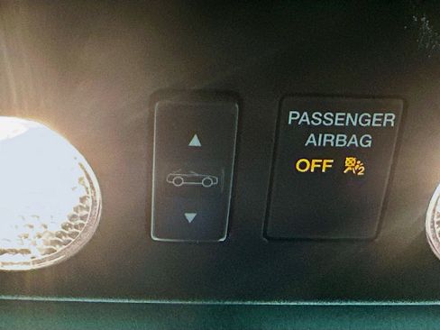 Used 2019 Ford Mustang Premium image 24