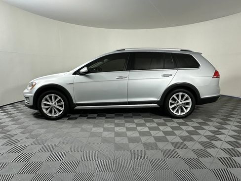 Used 2017 Volkswagen Golf Alltrack SE image 14