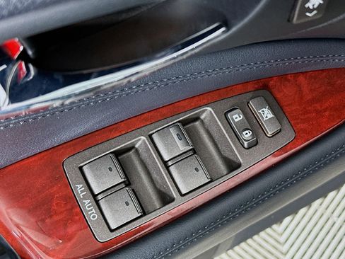 Used 2012 Lexus LS 600h L image 18