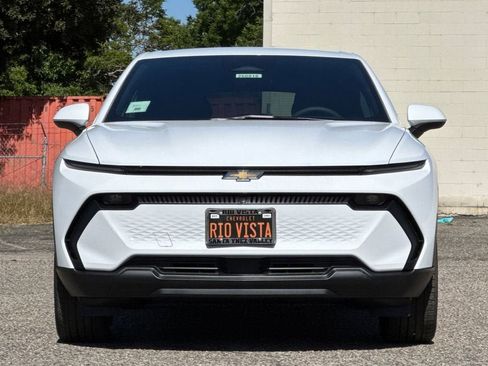 New 2026 Chevrolet Equinox EV LT FWD image 9