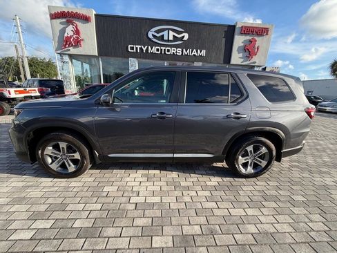 Used 2025 Honda Pilot EX-L image 5