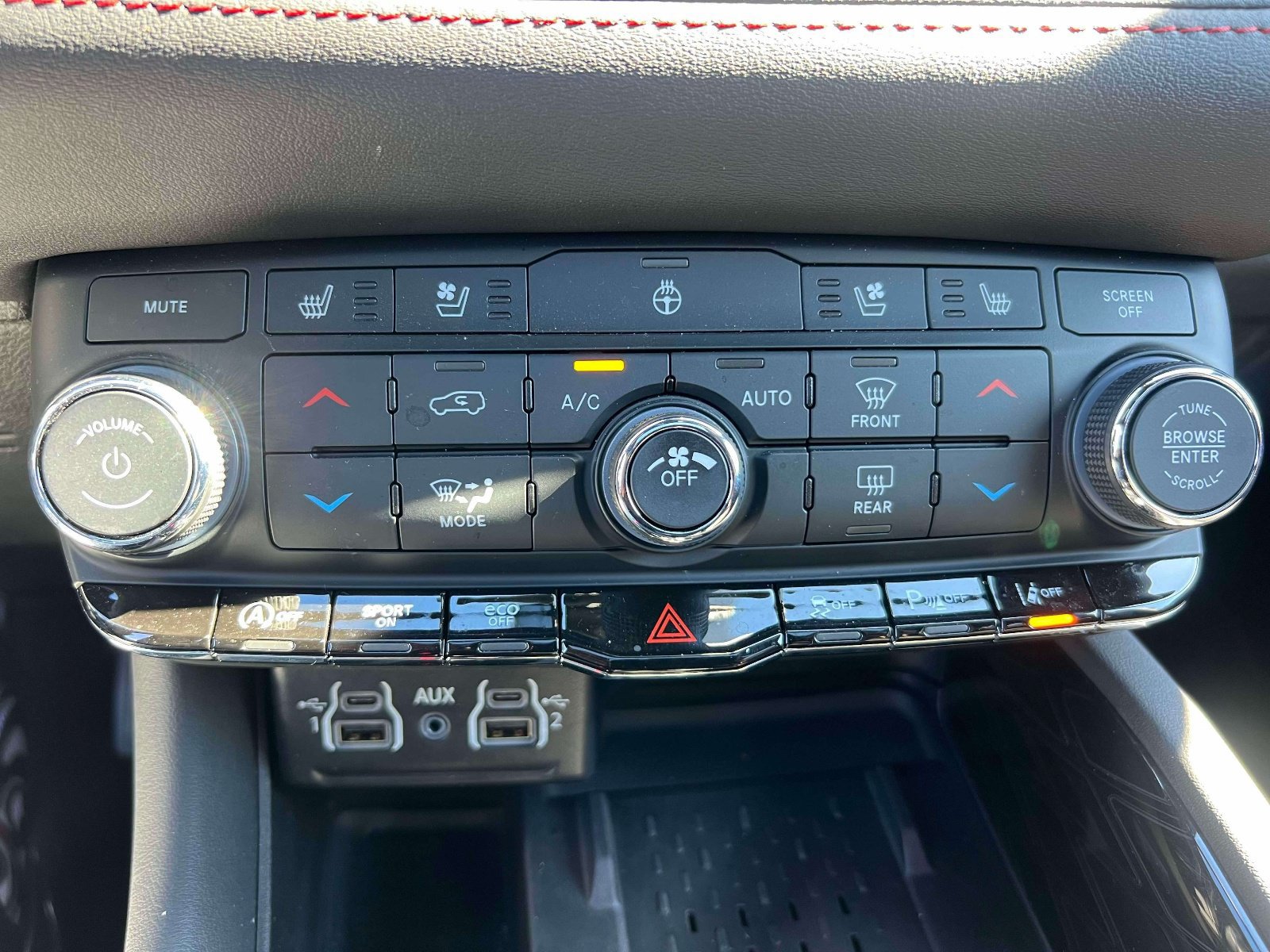 Used 2025 Dodge Durango GT AWD/4WD image 30