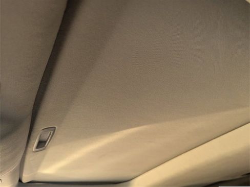 Used 2023 Toyota Highlander XLE image 30