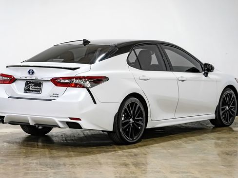 Used 2022 Toyota Camry XSE image 8