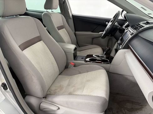 Used 2013 Toyota Camry XLE w/ Convenience Pkg FWD image 27