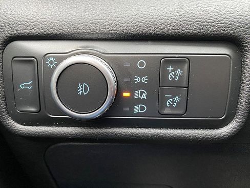 Certified 2022 Ford Explorer XLT w/ Equipment Group 202A image 49