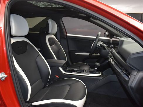 Certified 2025 Kia K4 GT-Line w/ GT-Line Premium Package image 12