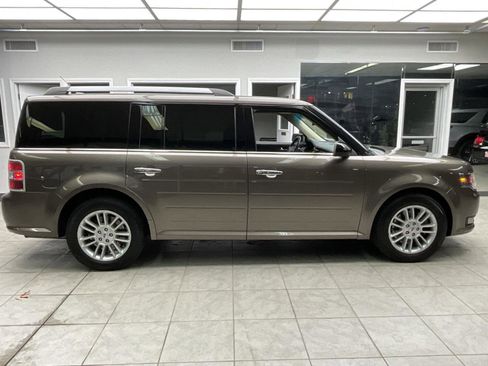 Used 2019 Ford Flex SEL w/ Equipment Group 202A image 4