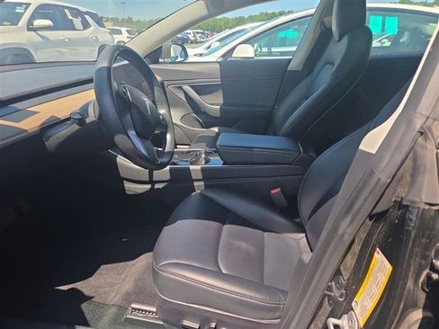 Used 2019 Tesla Model 3 Standard Range Plus RWD image 6