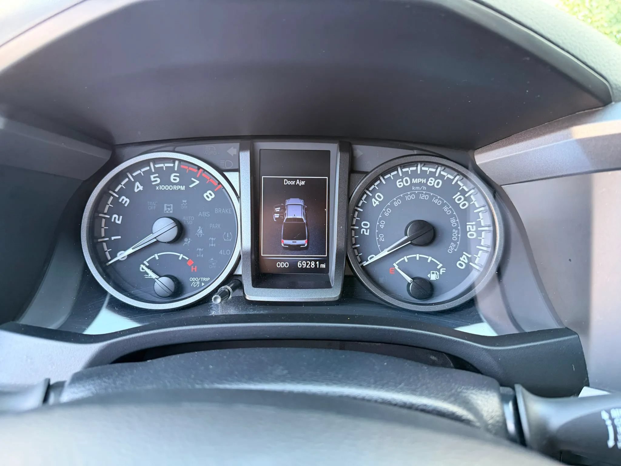 Used 2021 Toyota Tacoma TRD Off-Road AWD/4WD image 27