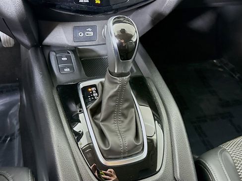 Certified 2022 Nissan Rogue Sport SV w/ Technology Package image 10