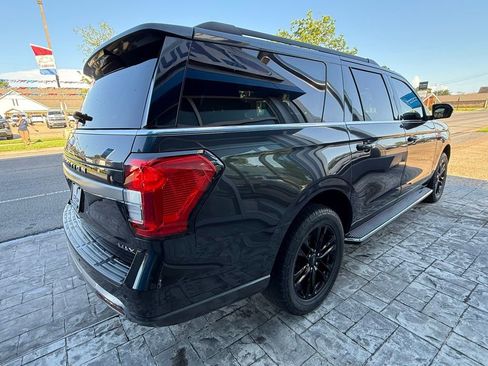 Used 2022 Ford Expedition Max XLT RWD image 3