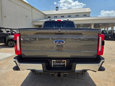 New 2026 Ford F250 XLT w/ XLT Premium Package AWD/4WD image 6