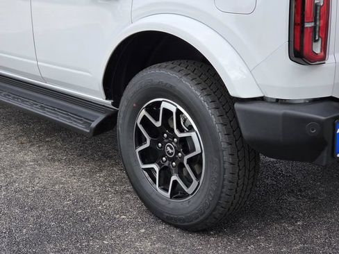 New 2026 Ford Bronco Outer Banks AWD/4WD image 7