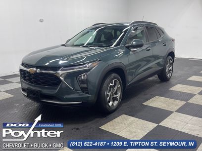 Used 2025 Chevrolet Trax LT