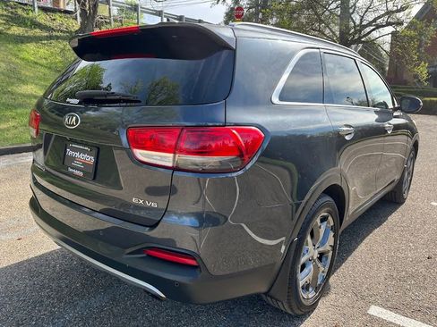 Used 2016 Kia Sorento EX AWD/4WD image 33