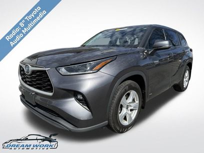 Used 2025 Toyota Highlander XLE