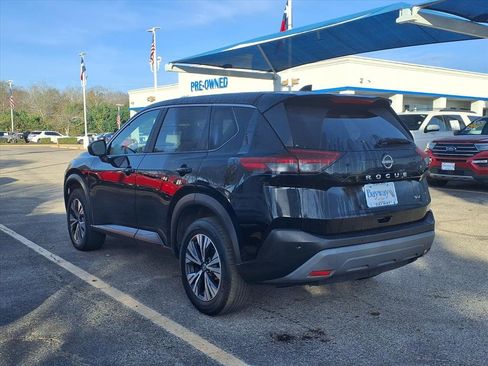 Used 2023 Nissan Rogue SV image 24