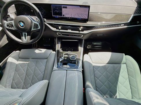 Used 2024 BMW X5 M60i AWD/4WD image 16