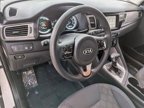 Used 2018 Kia Niro LX FWD image 10