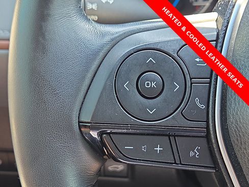 Used 2021 Toyota Venza XLE w/ Softex Package image 20