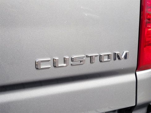 Used 2025 Chevrolet Silverado 2500 Custom w/ Custom Value Package image 11