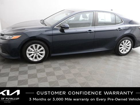Used 2019 Toyota Camry LE w/ Convenience Package FWD image 8