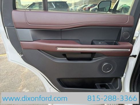 Used 2024 Ford Expedition Limited image 26