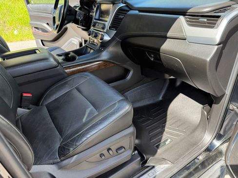 Used 2018 Chevrolet Suburban LT AWD/4WD image 16