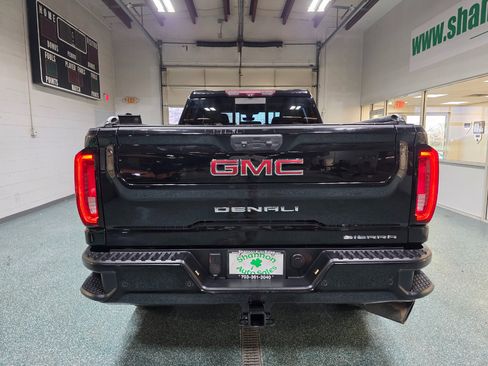 Used 2021 GMC Sierra 2500 Denali w/ Denali Black Diamond Edition image 8