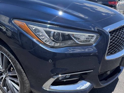 Used 2020 INFINITI QX60 Luxe w/ Sensory Package AWD/4WD image 12