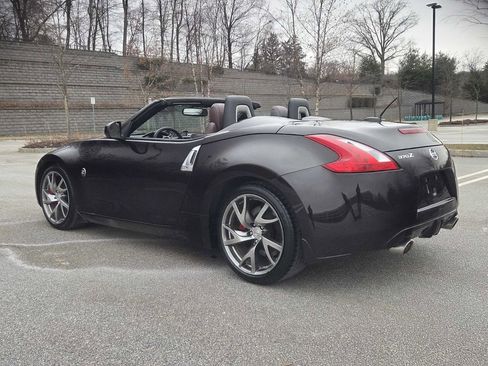 Used 2013 Nissan 370Z Touring w/ Sport Pkg image 7