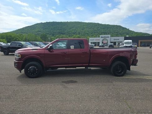 Used 2021 RAM 3500 Laramie w/ Night Edition AWD/4WD image 4