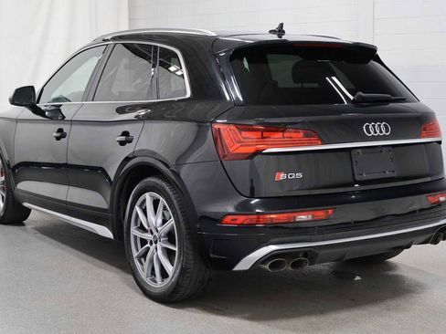 Used 2023 Audi SQ5 Prestige w/ Prestige Package AWD/4WD image 3