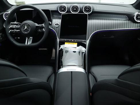 Used 2025 Mercedes-Benz GLC 300 GLC 300 image 13