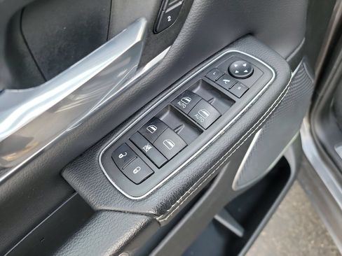Used 2021 RAM 1500 Laramie w/ Sport Appearance Package AWD/4WD image 14