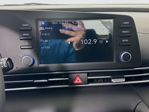 Certified 2026 Hyundai Elantra SE FWD image 14