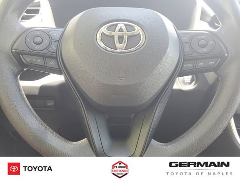 Used 2019 Toyota RAV4 XLE w/ Convenience Package FWD image 24