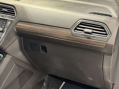 Used 2024 Volkswagen Tiguan Wolfsburg Edition image 24