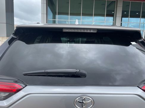 Used 2025 Toyota RAV4 LE image 9