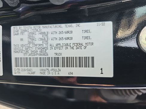 Used 2023 Toyota Tundra Limited image 33