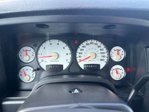 Used 2003 Dodge Ram 1500 Truck 4x4 Quad Cab image 15