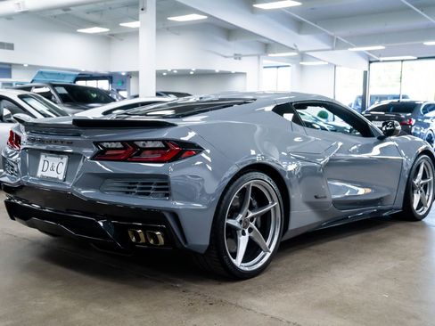 Used 2025 Chevrolet Corvette E-Ray w/ ZER Performance Package AWD/4WD image 7