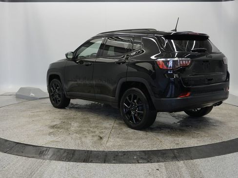 Certified 2022 Jeep Compass Altitude w/ Convenience Group image 4