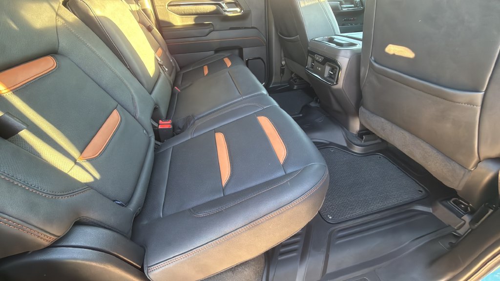 Used 2024 GMC Sierra 1500 AT4 w/ Technology Package AWD/4WD image 13