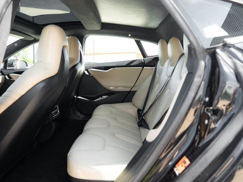 Used 2015 Tesla Model S 90D AWD/4WD image 22